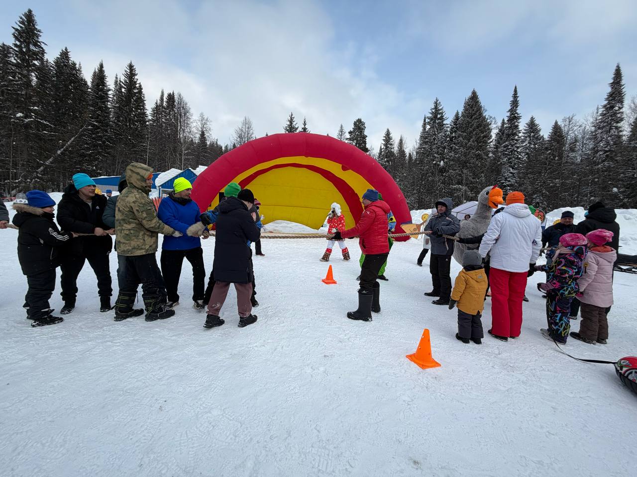 Более 500 сотрудников УЗПМ приняли участие в зимнем спортивном празднике, рис. 4